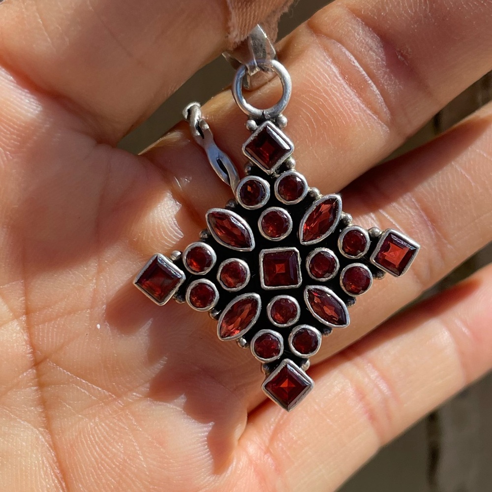 Stunning Multiple Cut Garnet Solid 925 Sterling S… - image 3